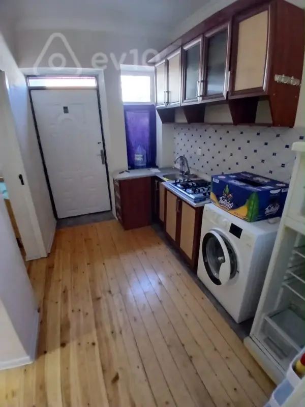 Kirayə verilir 3 otaqlı həyət evi 55 m²