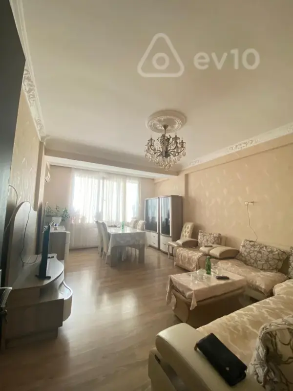 Kirayə verilir 2 otaqlı yeni tikili 75 m²