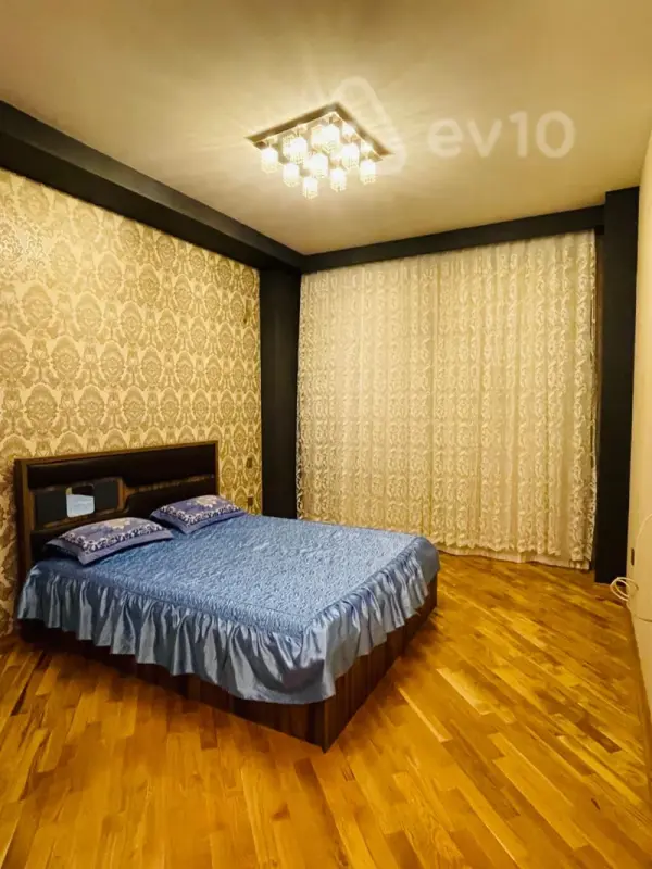 Kirayə verilir 4 otaqlı yeni tikili 150 m²