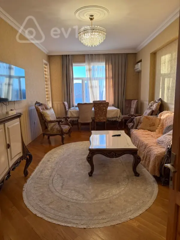 Kirayə verilir 2 otaqlı yeni tikili 90 m²