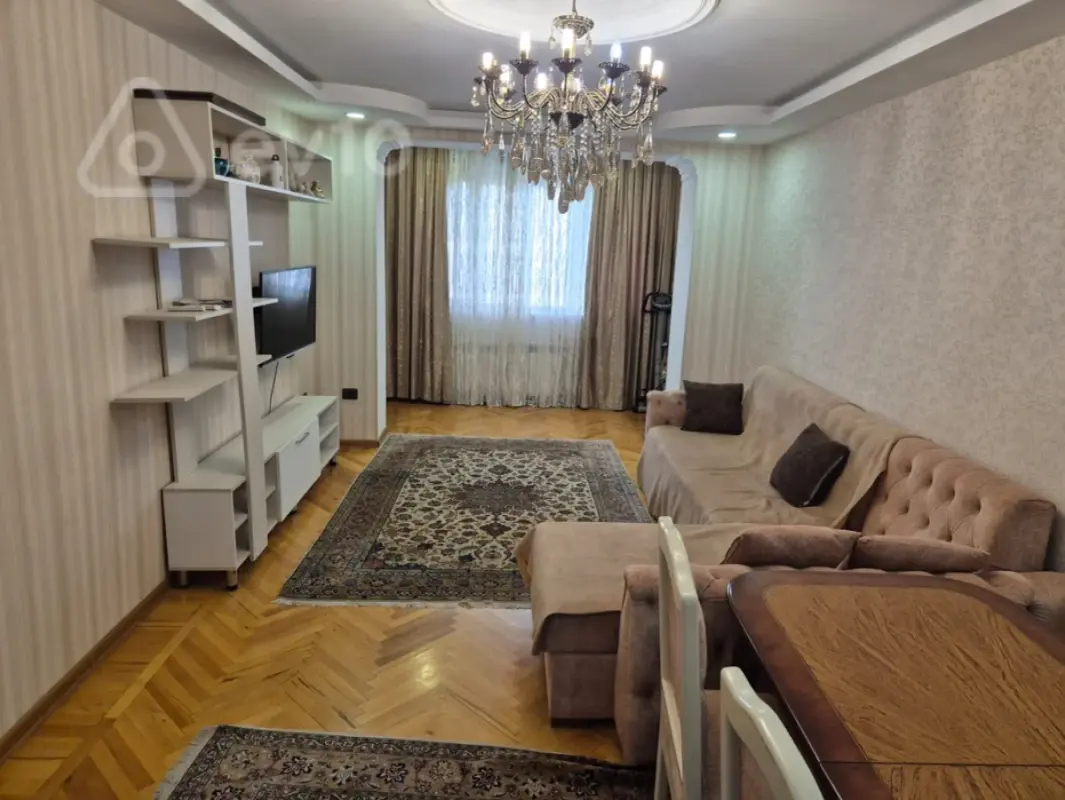 Kirayə verilir 3 otaqlı köhnə tikili 75 m²