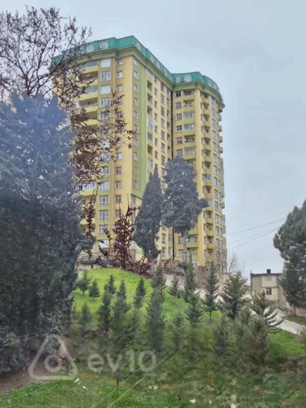 Satılır 1 otaqlı köhnə tikili 35 m²