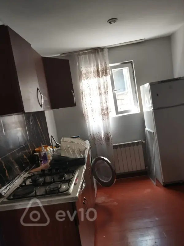 Kirayə verilir 1 otaqlı həyət evi 38 m²