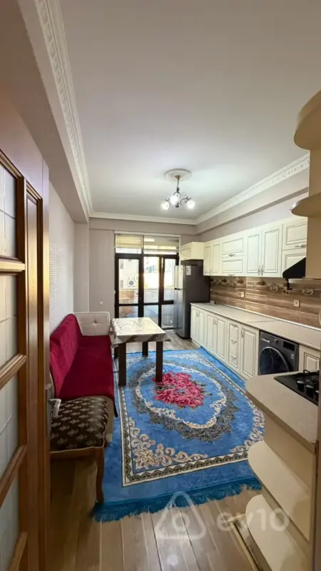 Kirayə verilir 2 otaqlı yeni tikili 100 m²