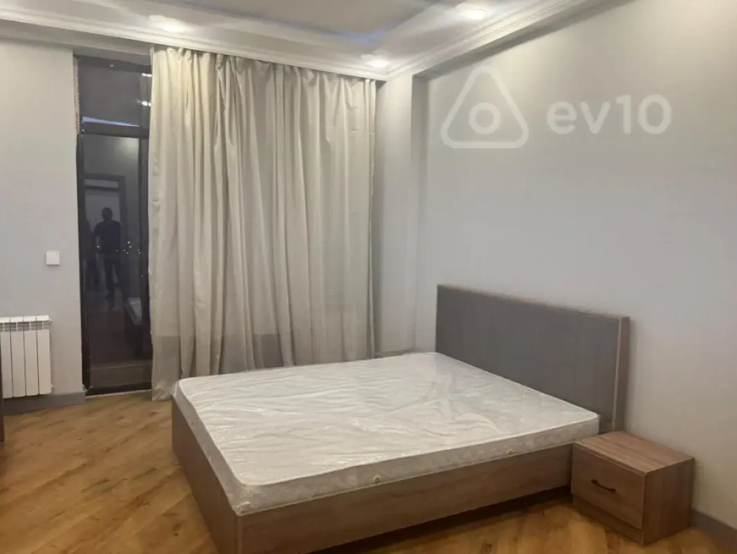 Kirayə verilir 3 otaqlı yeni tikili 100 m²