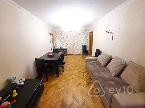 Kirayə verilir 2 otaqlı köhnə tikili 52 m² — Bakı, Yasamal 2 otaq 52.00 m²