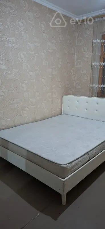 Kirayə verilir 2 otaqlı köhnə tikili 45 m²