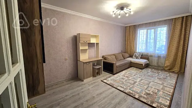 Kirayə verilir 2 otaqlı köhnə tikili 70 m² — Bakı, Nizami 2 otaq 70.00 m²