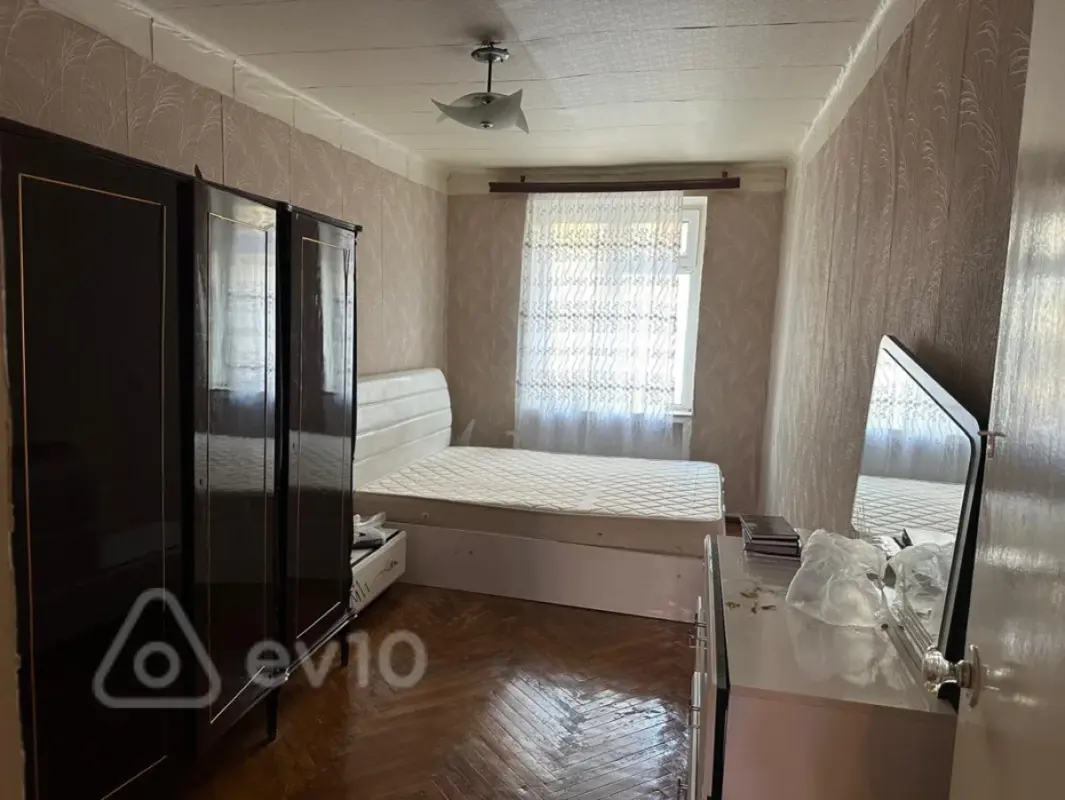 Kirayə verilir 3 otaqlı köhnə tikili 75 m²