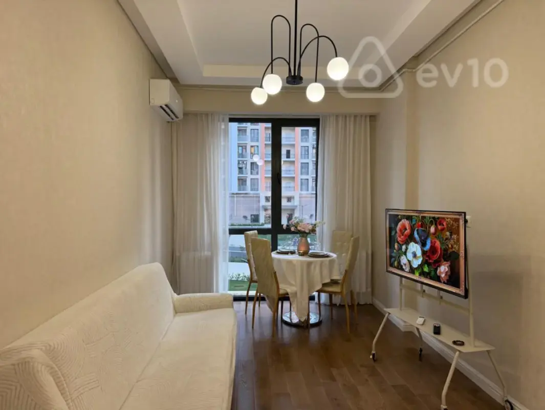 Kirayə verilir 2 otaqlı yeni tikili 42 m²
