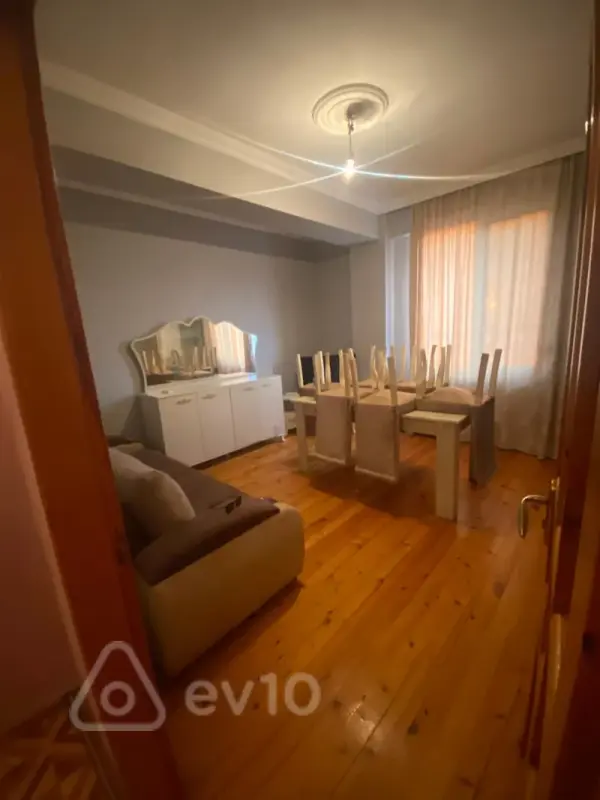 Kirayə verilir 2 otaqlı yeni tikili 47 m²