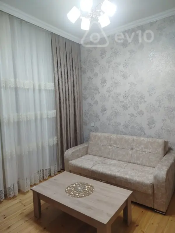 Kirayə verilir 1 otaqlı həyət evi 30 m²