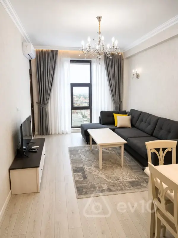 Kirayə verilir 2 otaqlı yeni tikili 65 m²