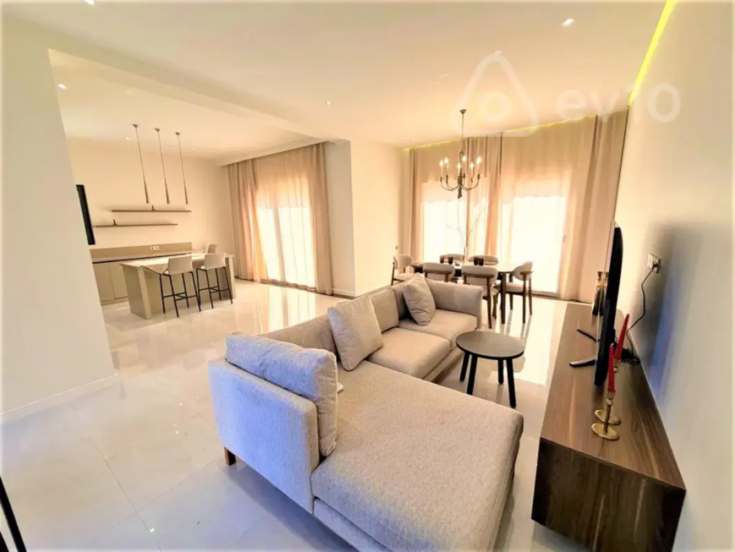 Kirayə verilir 4 otaqlı həyət evi 200 m²