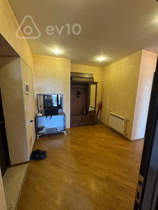 Kirayə verilir 3 otaqlı yeni tikili 100 m²