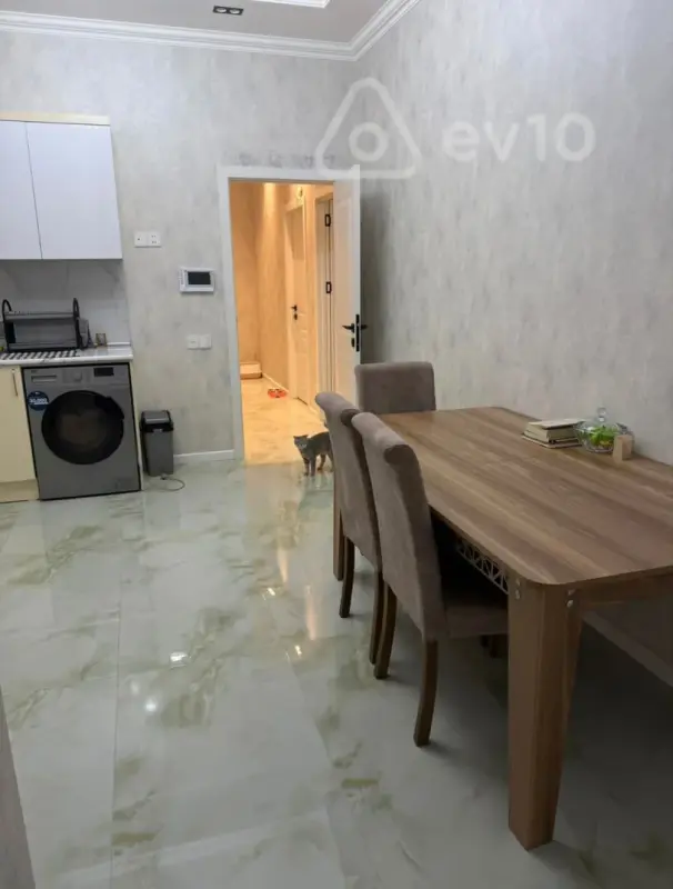 Kirayə verilir 2 otaqlı yeni tikili 60 m²