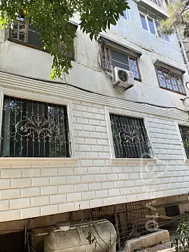 Satılır 4 otaqlı köhnə tikili 100 m² — Bakı, Səbail 4 otaq 100.00 m²