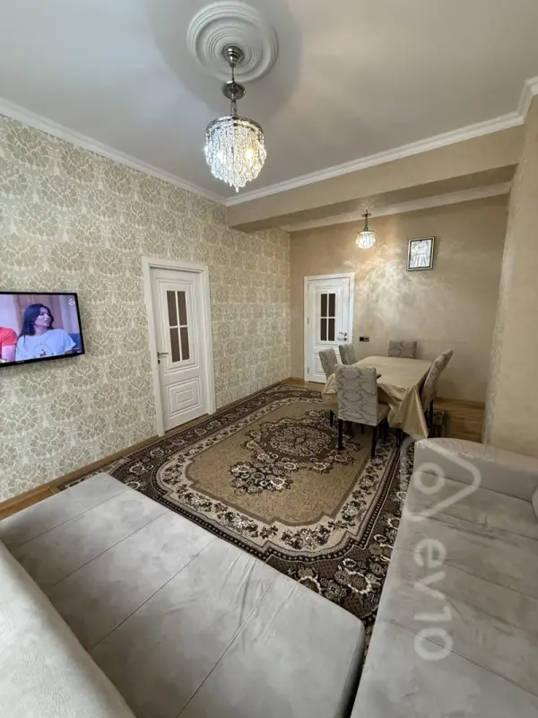 Kirayə verilir 3 otaqlı yeni tikili 85 m²