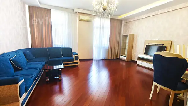 Kirayə verilir 3 otaqlı yeni tikili 130 m² — Bakı, Nərimanov 3 otaq 130.00 m²