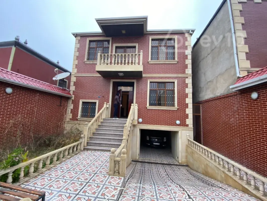 Kirayə verilir 5 otaqlı həyət evi 200 m²