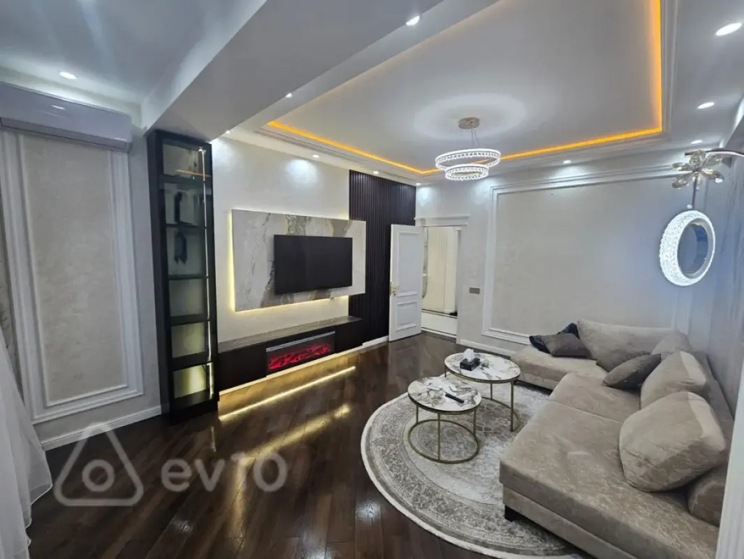 Kirayə verilir 2 otaqlı yeni tikili 80 m²