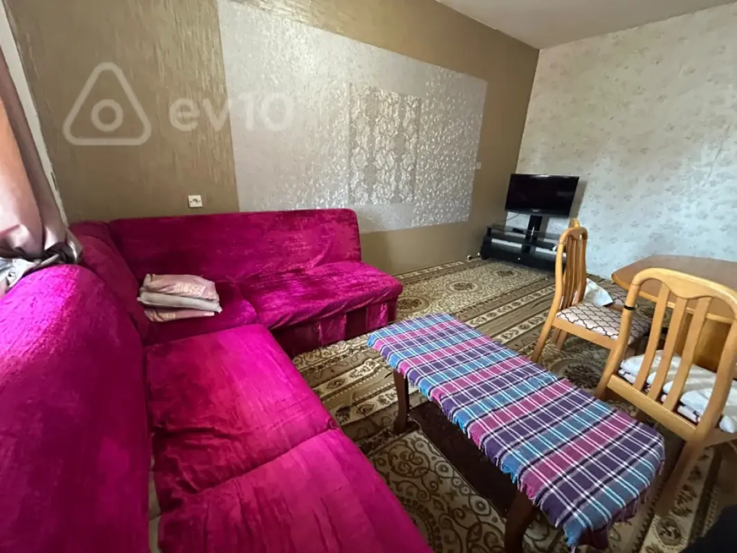 Kirayə verilir 3 otaqlı köhnə tikili 70 m²