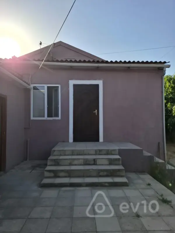 Kirayə verilir 3 otaqlı həyət evi 90 m²