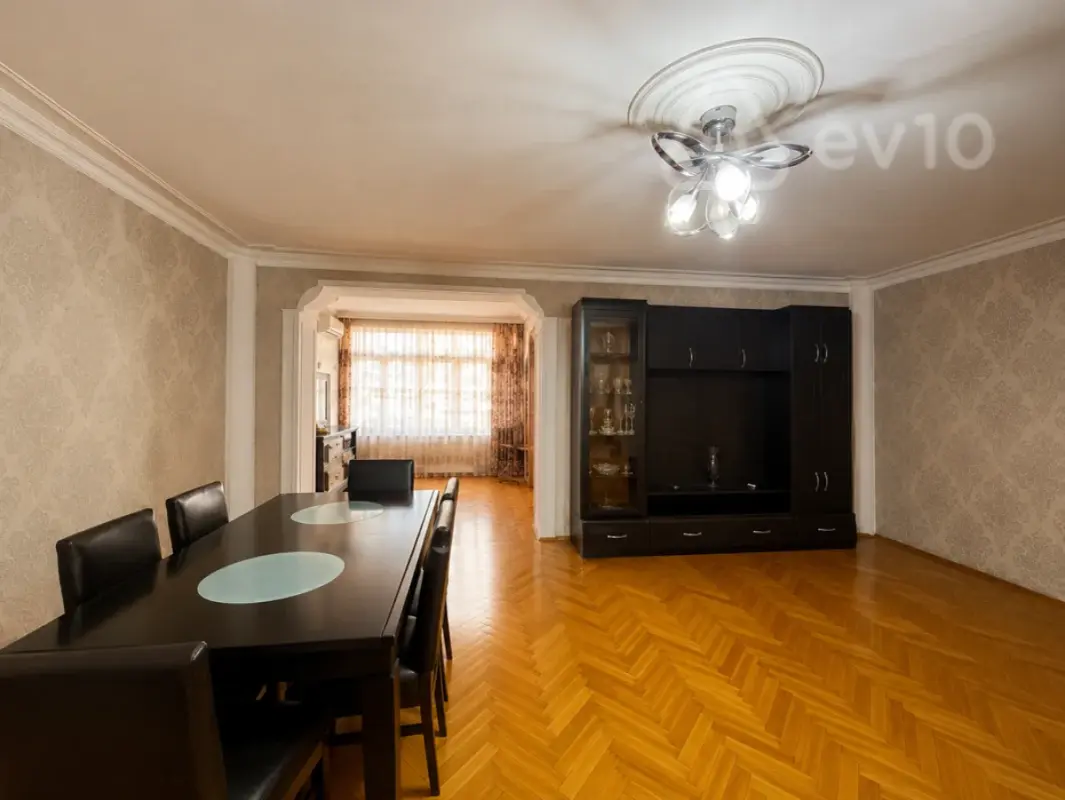Kirayə verilir 3 otaqlı köhnə tikili 75 m²
