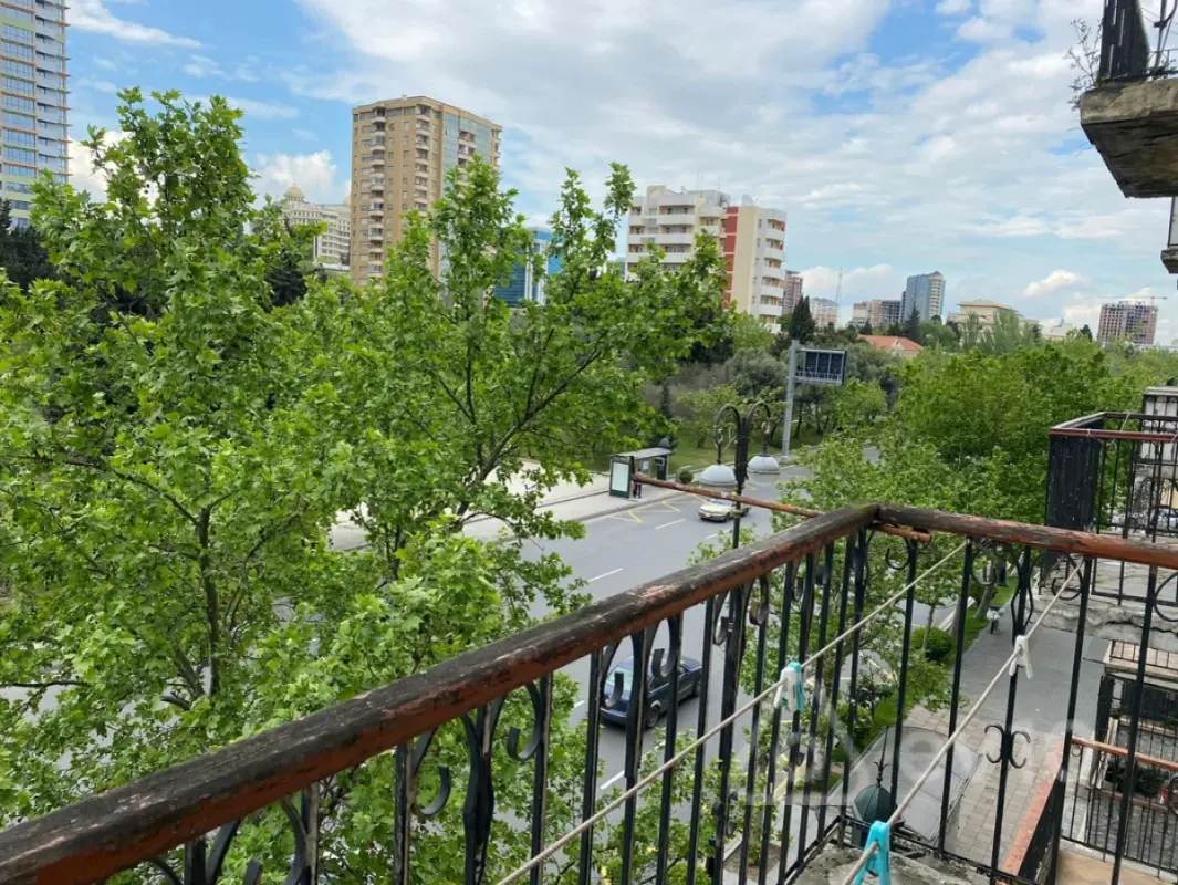 Kirayə verilir 1 otaqlı köhnə tikili 45 m²