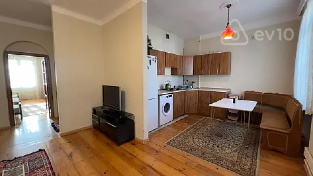 Kirayə verilir 2 otaqlı köhnə tikili 60 m² — Bakı, Yasamal 2 otaq 60.00 m²