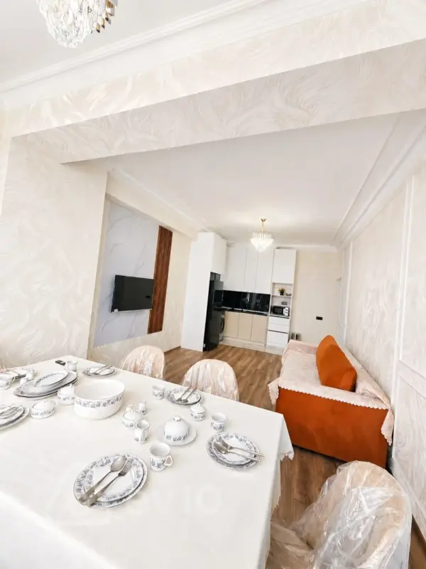 Kirayə verilir 2 otaqlı yeni tikili 70 m²