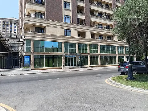 Kirayə verilir mənzil 1270 m² — Bakı, Xətai 1270.00 m²