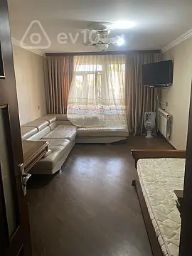 Kirayə verilir 3 otaqlı köhnə tikili 80 m² — Bakı, Nərimanov 3 otaq 80.00 m²
