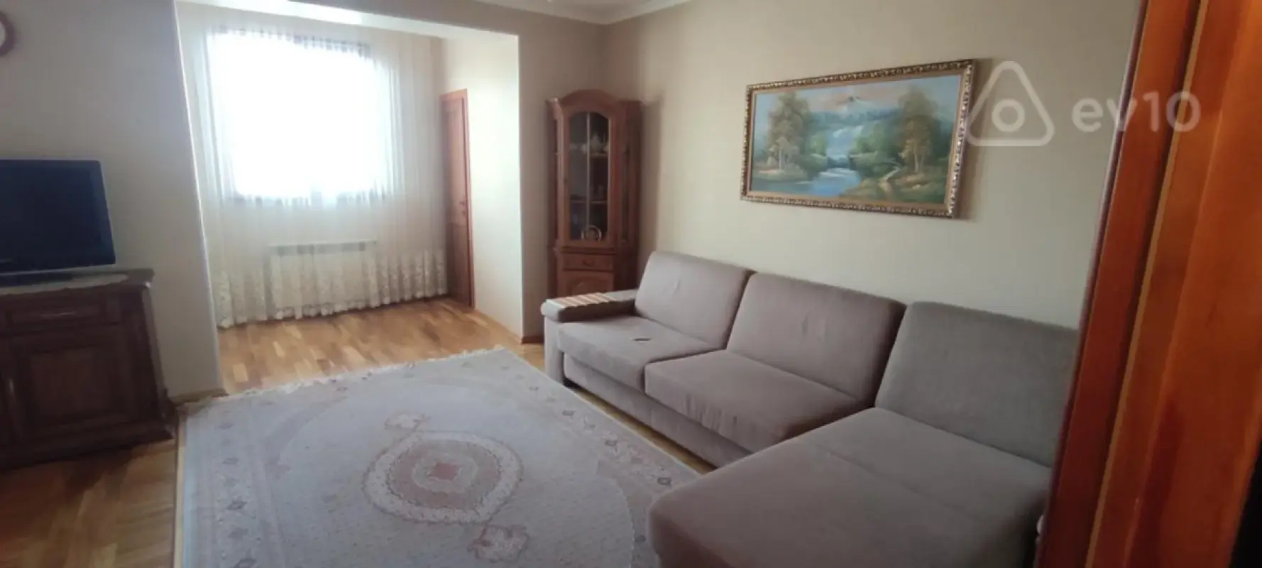Kirayə verilir 2 otaqlı köhnə tikili 70 m²