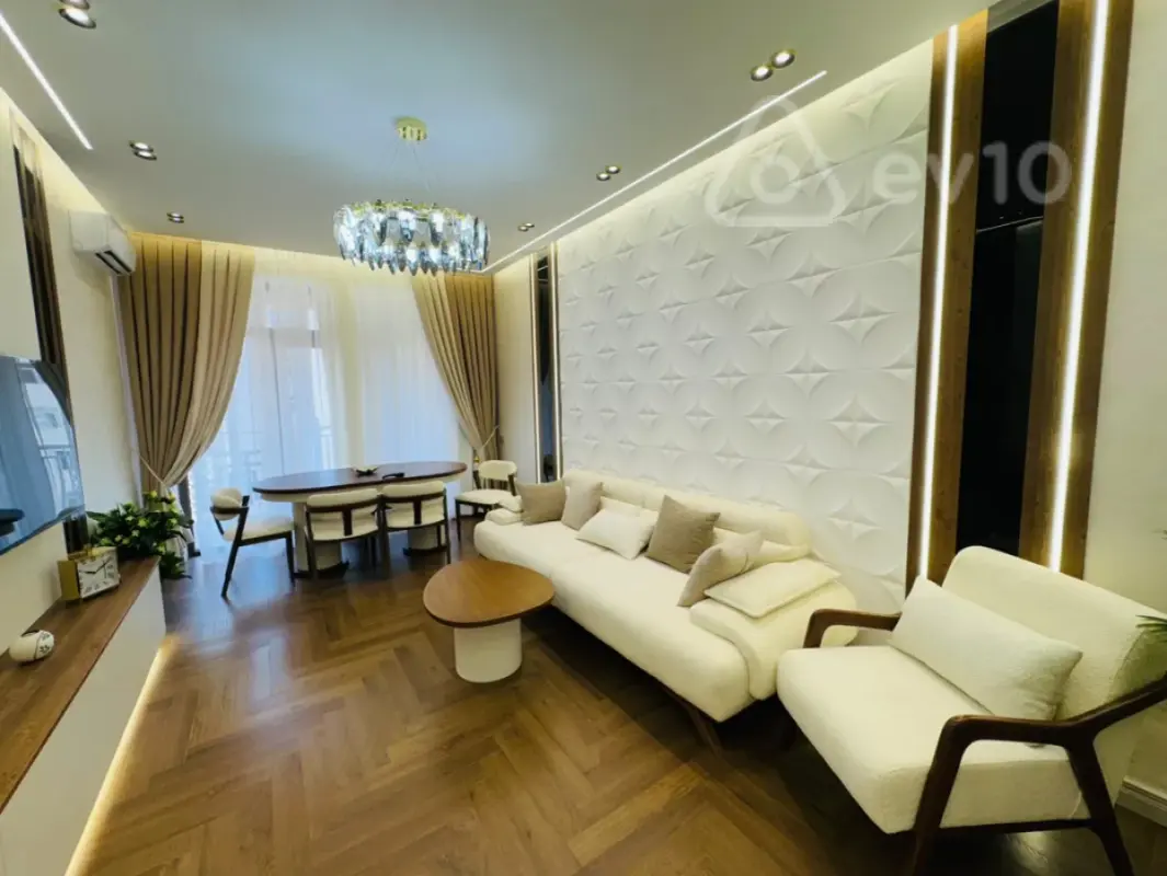 Satılır 3 otaqlı yeni tikili 121 m²