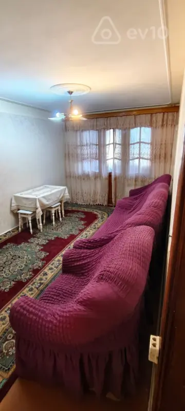 Kirayə verilir 2 otaqlı köhnə tikili 60 m²
