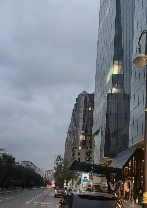 Kirayə verilir 2 otaqlı yeni tikili 102 m²