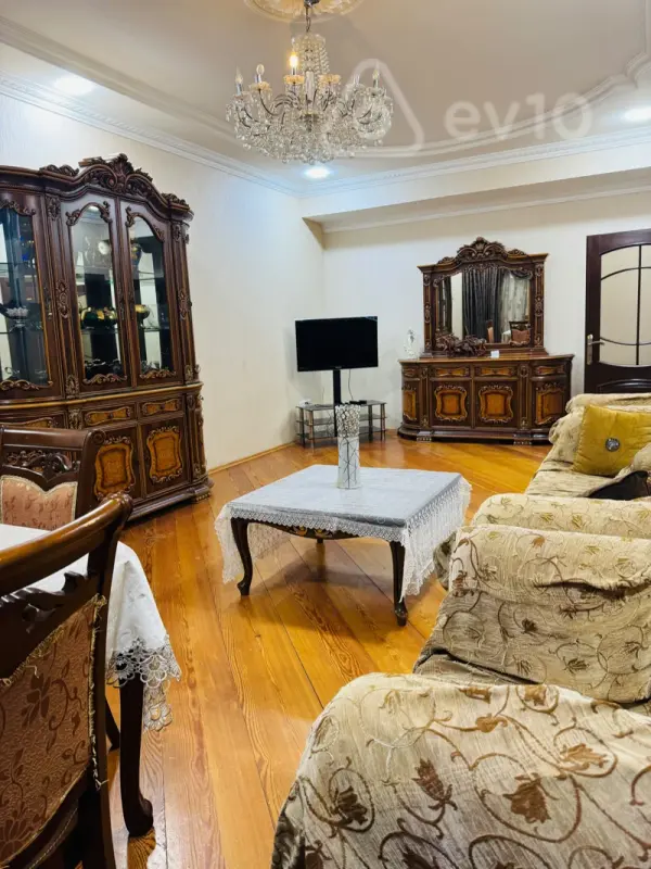 Kirayə verilir 2 otaqlı yeni tikili 80 m²