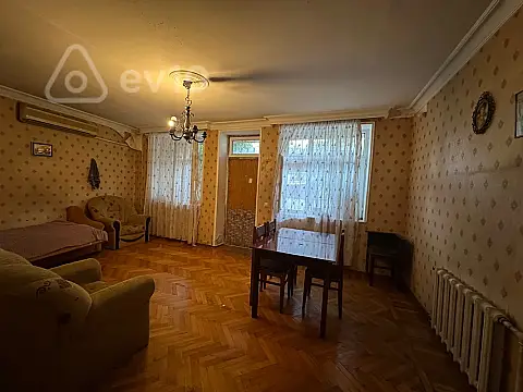 Kirayə verilir 3 otaqlı köhnə tikili 80 m² — Bakı, Yasamal 3 otaq 80.00 m²