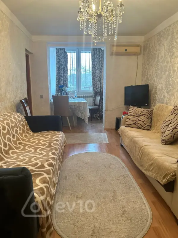 Kirayə verilir 1 otaqlı köhnə tikili 30 m²