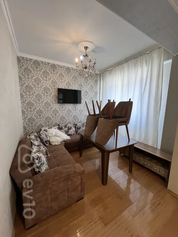 Kirayə verilir 2 otaqlı yeni tikili 45 m²