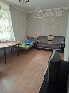 Kirayə verilir 2 otaqlı köhnə tikili 60 m² — Xırdalan 2 otaq 60.00 m²