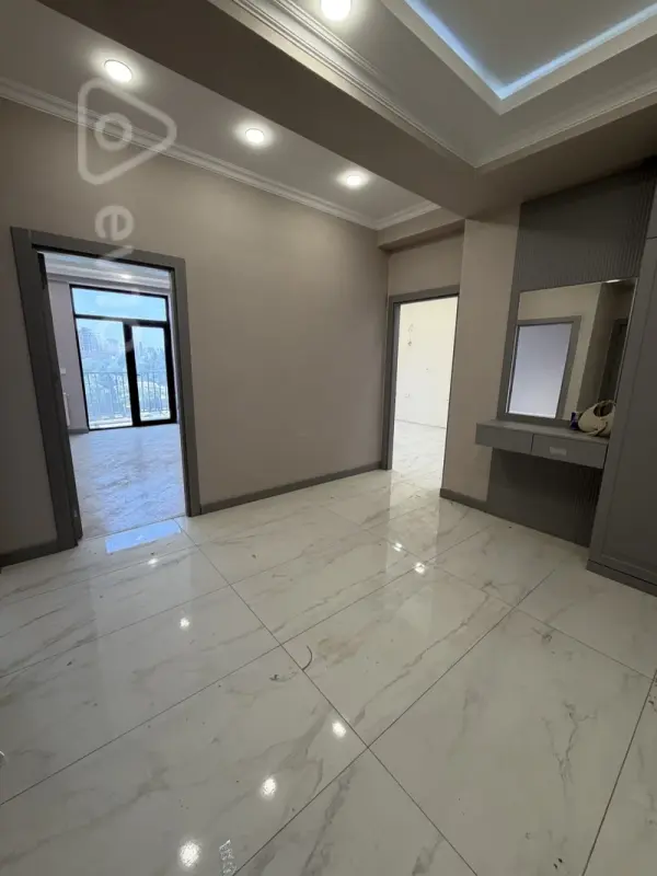 Satılır 2 otaqlı yeni tikili 87 m²