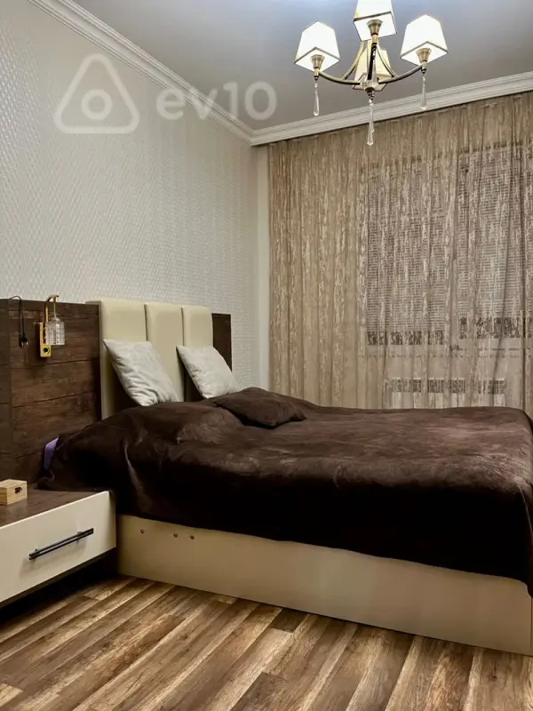 Satılır 2 otaqlı köhnə tikili 50 m²