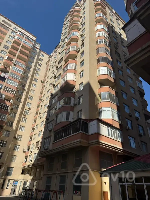 Satılır 3 otaqlı yeni tikili 141 m²