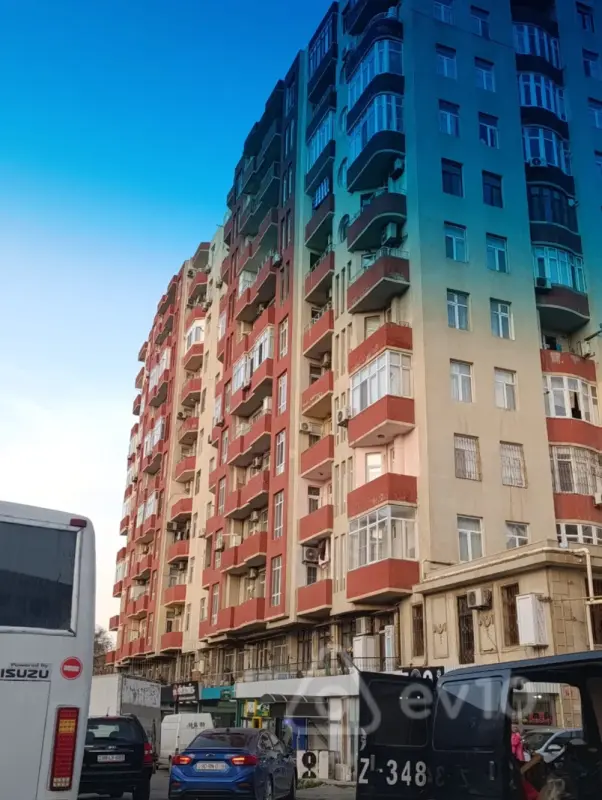 Satılır 2 otaqlı yeni tikili 86 m²