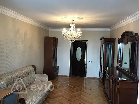 Kirayə verilir 3 otaqlı köhnə tikili 80 m² — Bakı, Nərimanov 3 otaq 80.00 m²