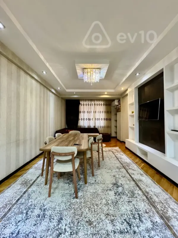 Kirayə verilir 3 otaqlı yeni tikili 125 m²