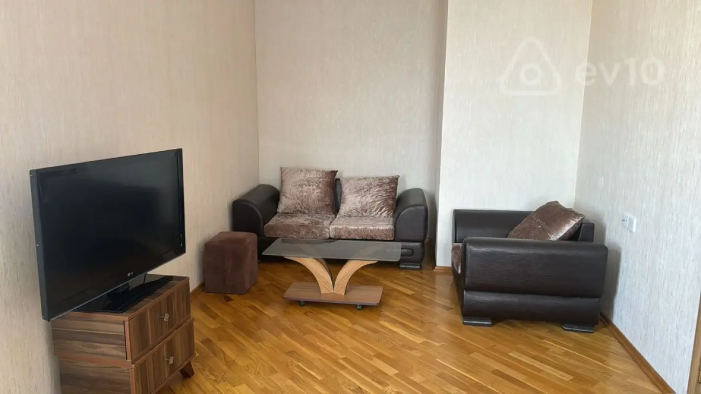 Satılır 2 otaqlı yeni tikili 96 m²