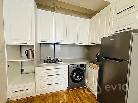 Kirayə verilir 2 otaqlı yeni tikili 47 m² — Xırdalan 2 otaq 47.00 m²